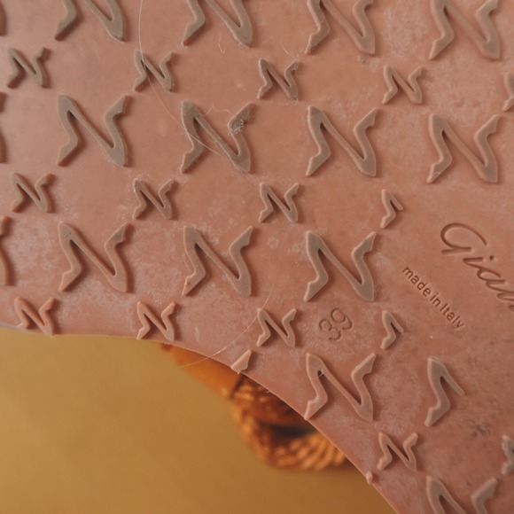 Gianvito Rossi Rope Sandals - Picture 6 of 15